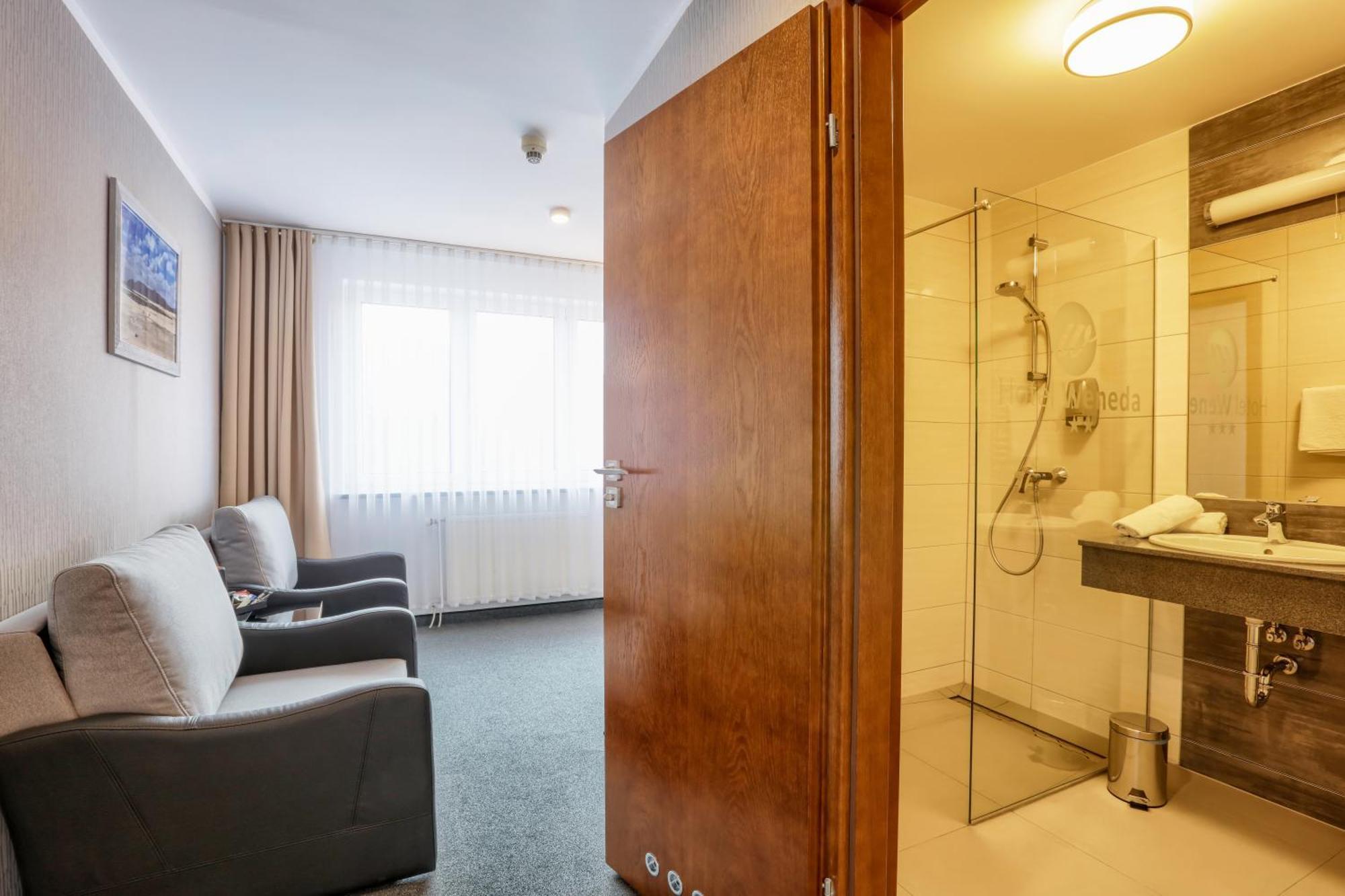 Hotel Weneda Opole Rum bild